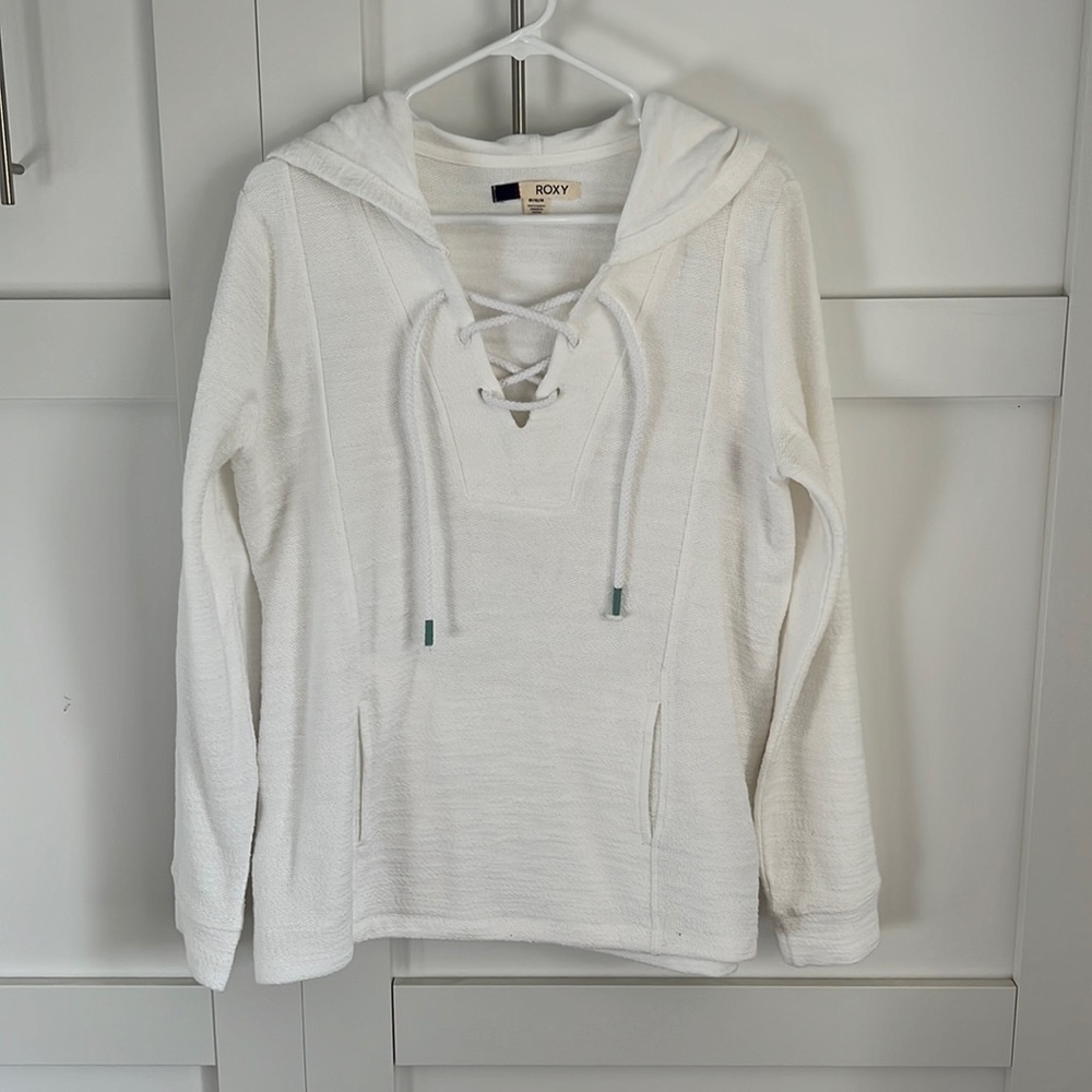 Roxy white hooded tunic. Size Medium.